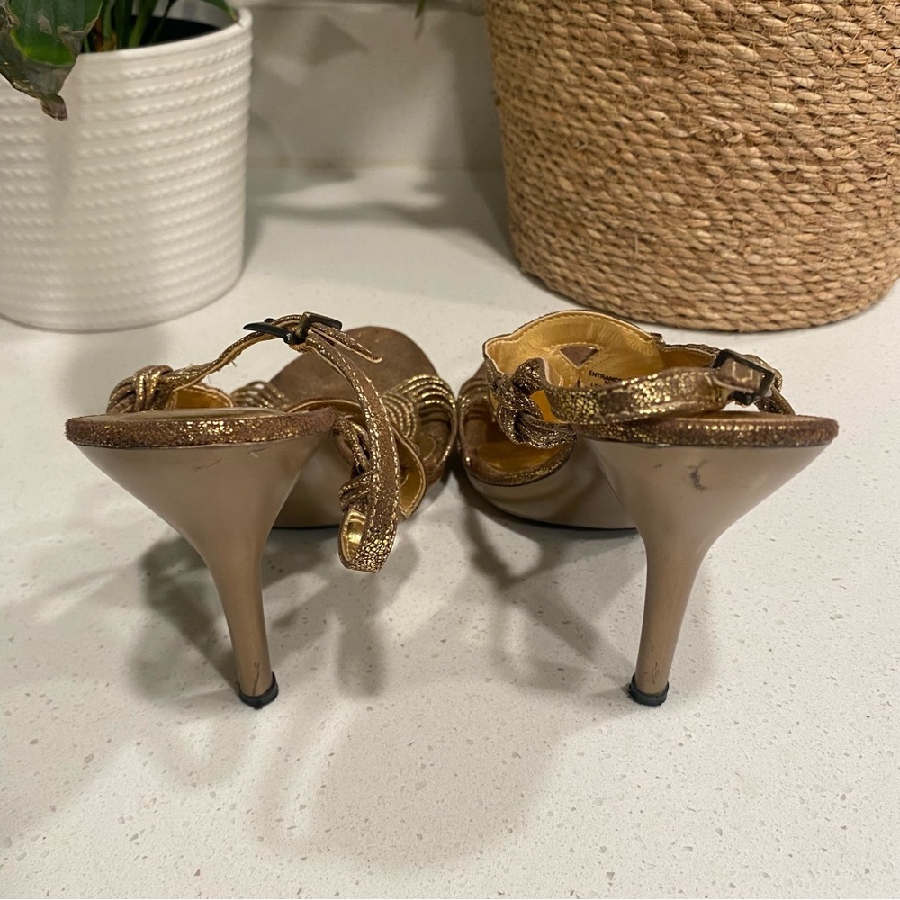 Carlos By‎ Carlos Santana “Entrance” Metallic Golden Slingback Heels Women’s 6.5 - Picture 4 of 8